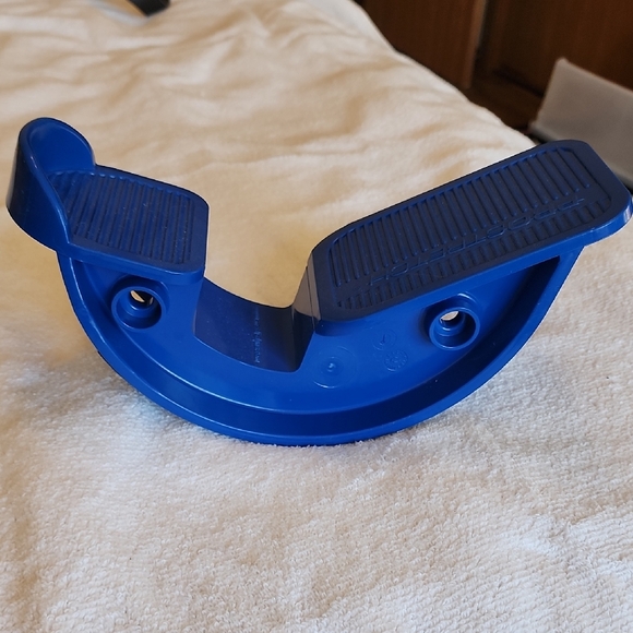 Blue Foot Rocker Stretching Device - Picture 4 of 8